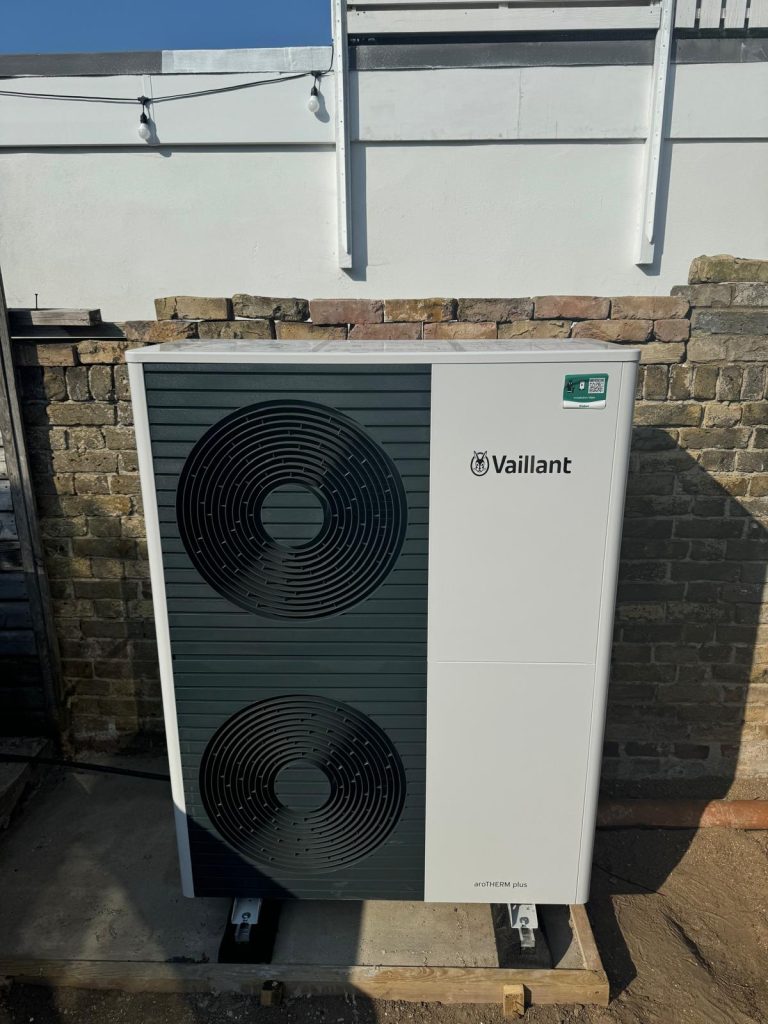 Vaillant aroTHERM Air-to-water ASHP install in Westgate